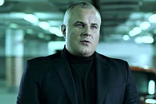 «Ударил в грудь»: актер сериала «Нюхач» напал с ножом на жителя Ялты «Ударил в грудь»: актер сериала «Нюхач» напал с ножом на жителя Ялты