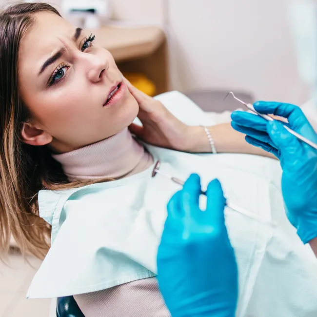 Лечим зубы без страха: как победить боязнь стоматологов