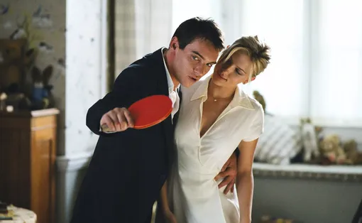 Джонатан Ривз-Майерс и Скарлетт Йоханссон в фильме «Матч-пойнт»