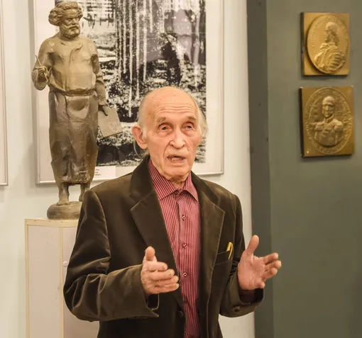 Вениамин Сидоренко на открытии своей персональной выставки