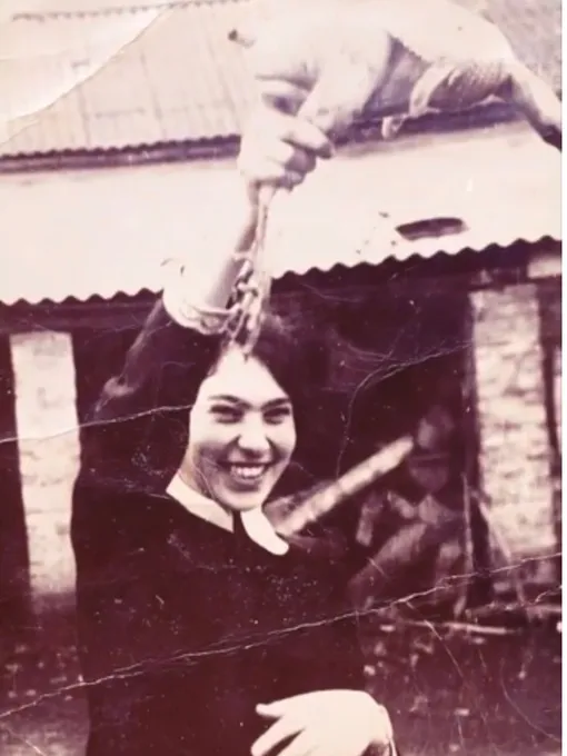 Мама Сати Казановой в молодости