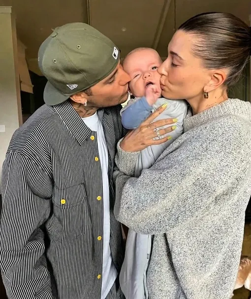 Джастин и Хейли Бибер с сыном