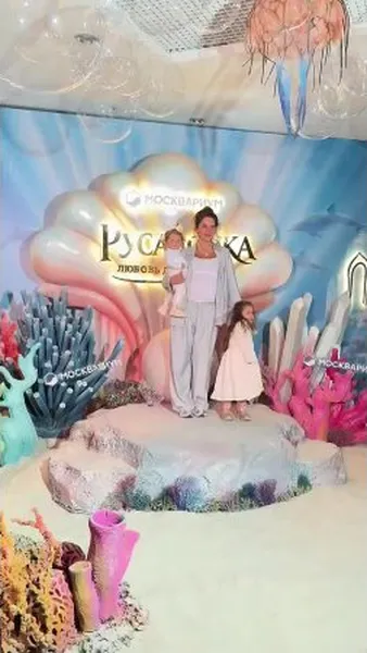 Нажми и смотри