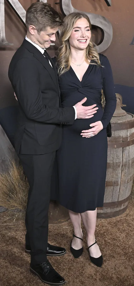 Лукас Тилл и Скайлер Сэмюэлс вышли в свет