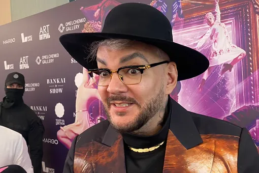 «Раны украшают настоящего артиста»: Филипп Киркоров объяснил свое резкое похудение после ожога руки «Раны украшают настоящего артиста»: Филипп Киркоров объяснил свое резкое похудение после ожога руки