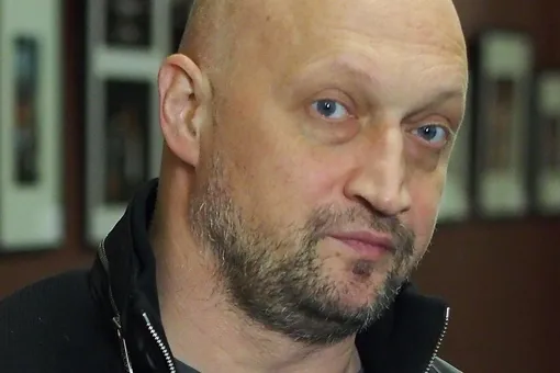 «Милый мальчик»: Гоша Куценко оживил свое детское фото в день рождения «Милый мальчик»: Гоша Куценко оживил свое детское фото в день рождения