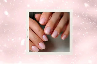 Розовый снегопад: 6 самых стильных и нежных дизайнов маникюра этой зимы