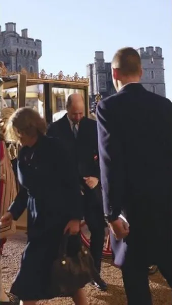 Нажми и смотри