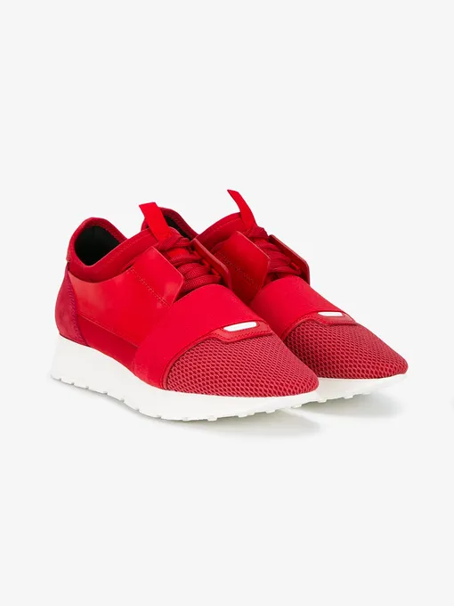 Balenciaga, 33 165 рублей Balenciaga, 33 165 рублей