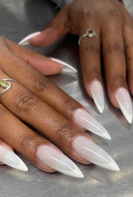 французский летний маникюр 2025