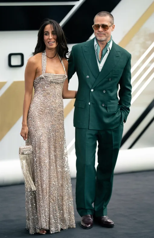 Инес де Рамон встречается с Брэдом Питтом