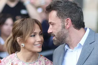 «Тактика богатых людей ради льгот»: Дженнифер Лопес и Бен Аффлек купили особняк, взяв в ипотеку 20 миллионов долларов «Тактика богатых людей ради льгот»: Дженнифер Лопес и Бен Аффлек купили особняк, взяв в ипотеку 20 миллионов долларов