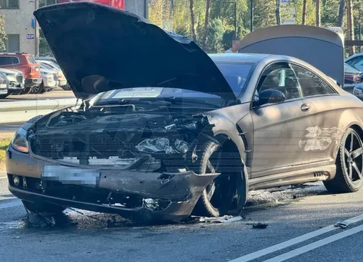 Автомобиль Дмитрия Диброва получил серьезные повреждения