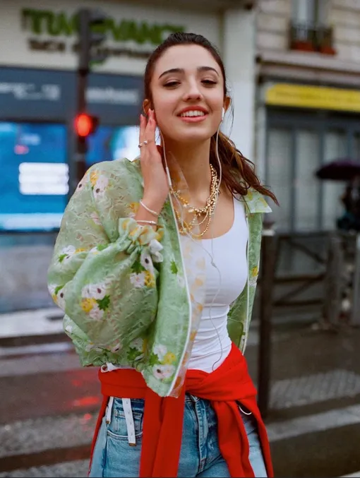 Леони Кассель Леони Кассель