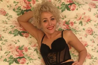 «Закрываю тренд»: Екатерина Волкова показала фигуру в кружевном корсете, трусиках и чулках с подтяжками «Закрываю тренд»: Екатерина Волкова показала фигуру в кружевном корсете, трусиках и чулках с подтяжками