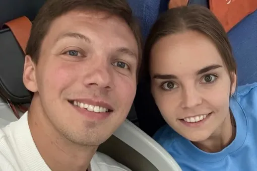 «Наш первый закат на Мальдивах»: Дина Аверина и Дмитрий Соловьев показали нежное видео из свадебного путешествия «Наш первый закат на Мальдивах»: Дина Аверина и Дмитрий Соловьев показали нежное видео из свадебного путешествия