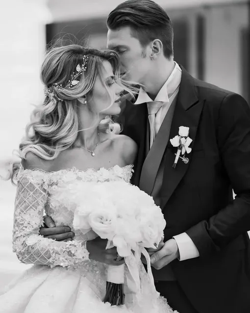 Алена Краснова объявила о разводе с Никитой Пресняковым