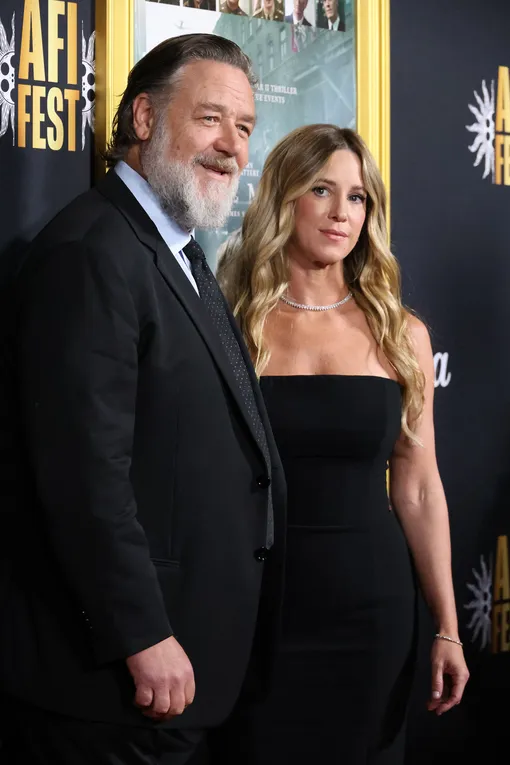 Рассел Кроу пять лет встречается с Бритни Терри Рассел Кроу пять лет встречается с Бритни Терри