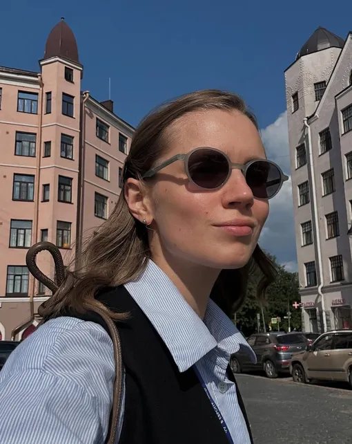 Дарья Мельникова воспитывает троих детей Дарья Мельникова воспитывает троих детей