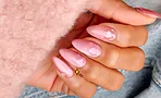 Маршмэллоу, кварц и цветочное кружево: 6 розовых идей маникюра, которые нужно успеть сделать до конца лета