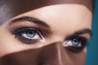 Как визуально увеличить глаза: супертехника макияжа, о которой молчат визажисты