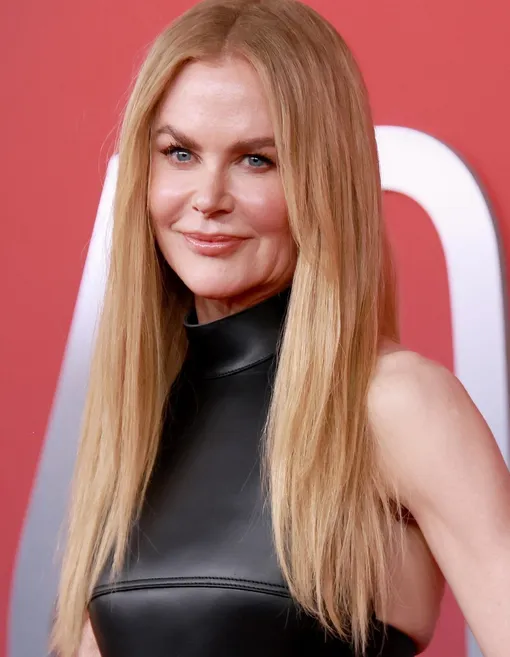 Николь Кидман не изменяет классике много лет