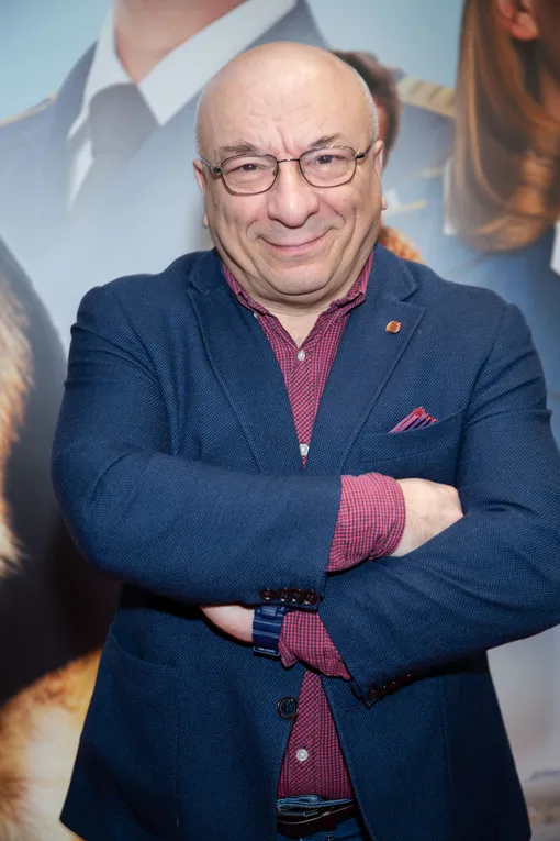 Михаил Богдасаров не смог помириться с женой после ухода из семьи Михаил Богдасаров не смог помириться с женой после ухода из семьи