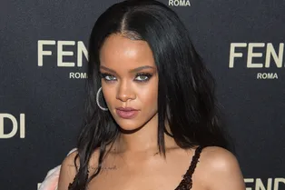 Рианна отметила День влюбленных с Леонардо Ди Каприо Рианна отметила День влюбленных с Леонардо Ди Каприо