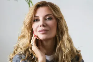 Елизавета Боярская и Максим Матвеев появились на похоронах умершей от рака в 53 года писательницы Ирады Берг Елизавета Боярская и Максим Матвеев появились на похоронах умершей от рака в 53 года писательницы Ирады Берг