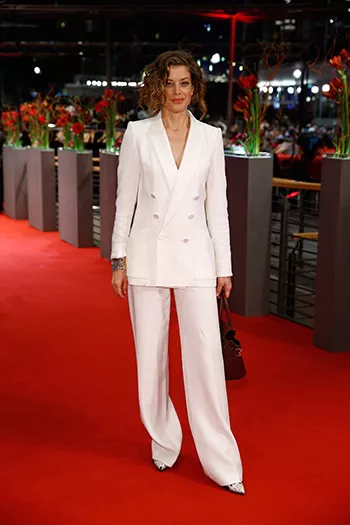 Мари Баумер Мари Баумер