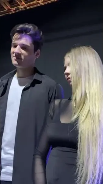 Нажми и смотри