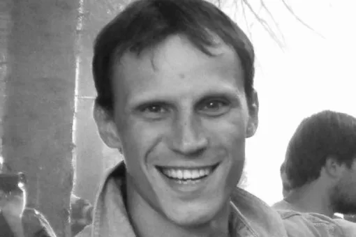 «Умер от инсульта»: стала известна причина внезапной смерти актера и каскадера Александра Захаренкова «Умер от инсульта»: стала известна причина внезапной смерти актера и каскадера Александра Захаренкова