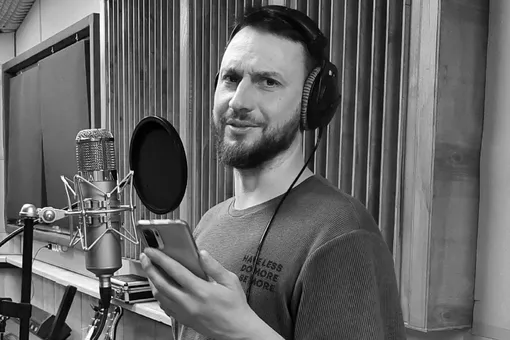 Погиб под колесами автомобиля диктор и актер дубляжа Антон Алехин Погиб под колесами автомобиля диктор и актер дубляжа Антон Алехин