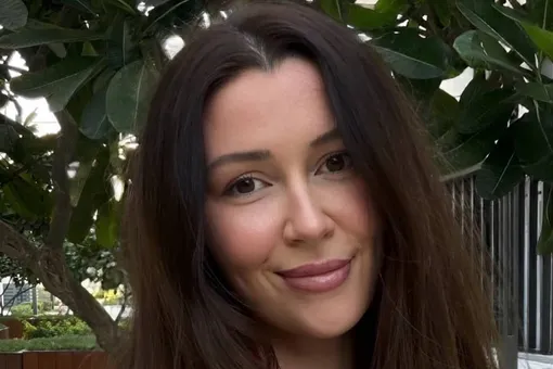 «Абсолютно непонятный и жуткий вирус»: Анна Заворотнюк и ее родные серьезно заболели в Дубае «Абсолютно непонятный и жуткий вирус»: Анна Заворотнюк и ее родные серьезно заболели в Дубае