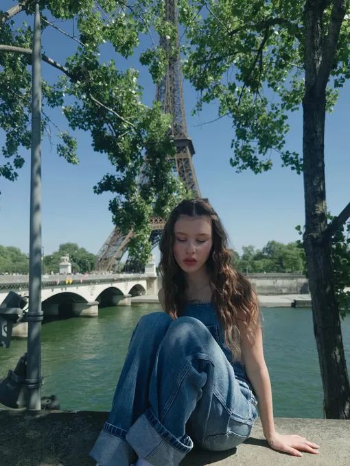 Анна Пересильд отдыхает в Париже Анна Пересильд отдыхает в Париже