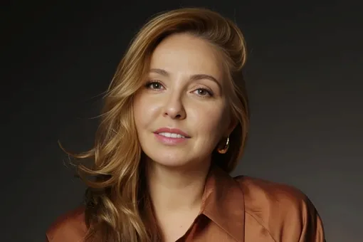 «Волшебная атмосфера!»: Татьяна Навка босиком станцевала на пляже