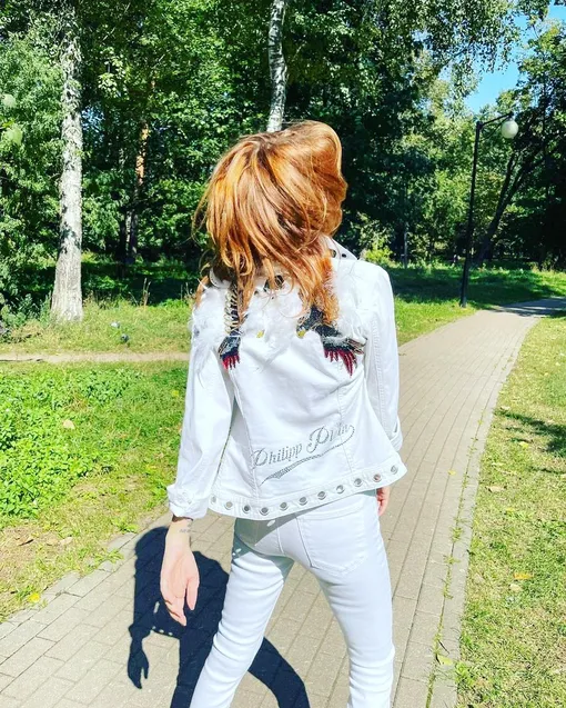 Фанаты ждут, когда звезда вернутся на сцену Фанаты ждут, когда звезда вернутся на сцену