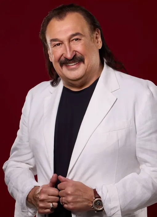 Степан Гига был известным певцом и композитором