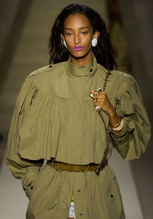 Показ Chloé весна/лето-2026