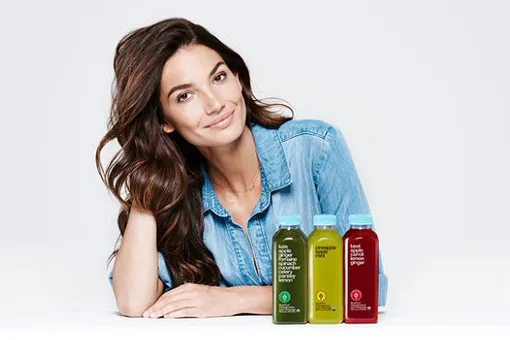 Лили Олдридж рассказала о любимых детокс-соках