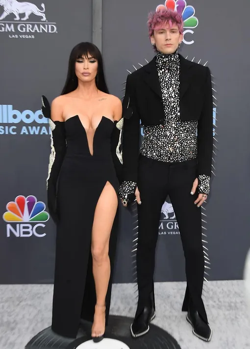 Меган Фокс и Machine Gun Kelly расстались в 2024 году Меган Фокс и Machine Gun Kelly расстались в 2024 году
