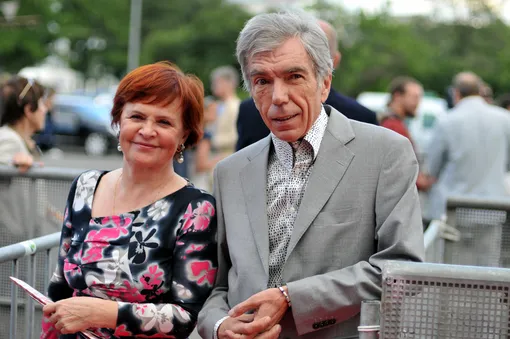 Юрий Николаев с женой Элеонорой Юрий Николаев с женой Элеонорой