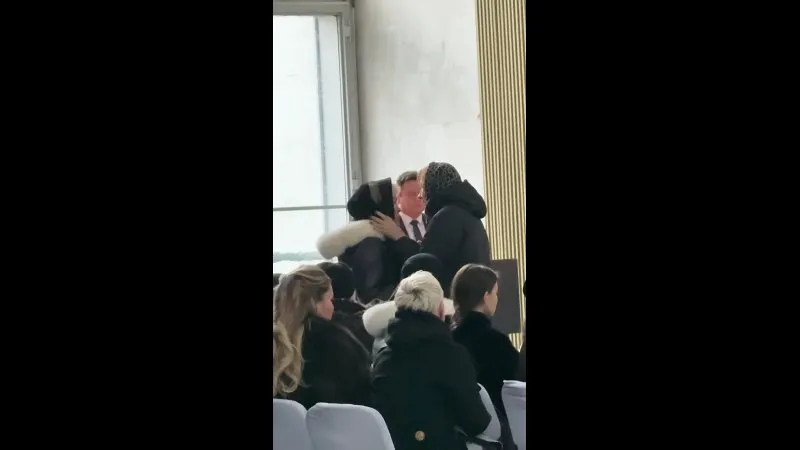 Нажми и смотри Нажми и смотри