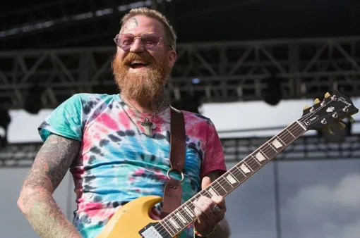 Брент Хайндс играл в группе Mastodon до марта 2025 года Брент Хайндс играл в группе Mastodon до марта 2025 года