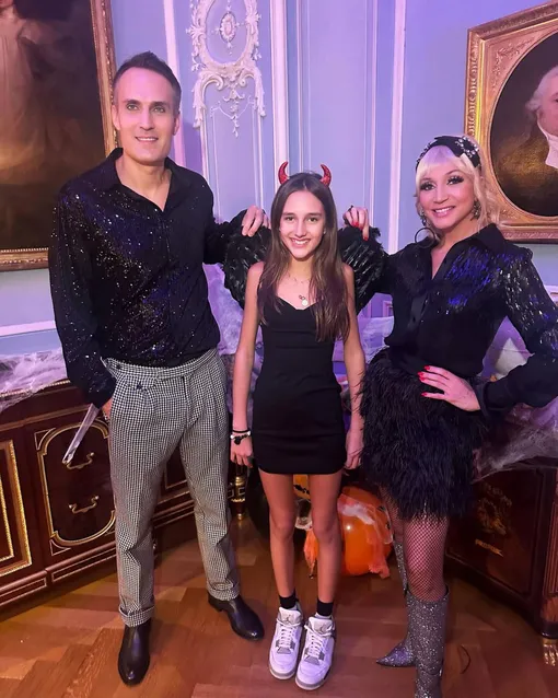 Михаил Земцов и Кристина Орбакайте с дочерью Клавдией живут в США