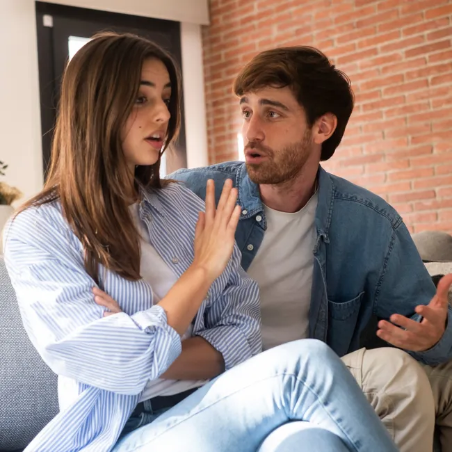 «Я никому ничего не должна»: почему эта установка рушит отношения