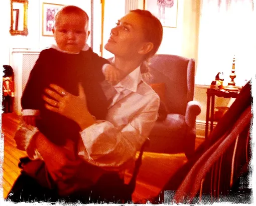 Актриса с младшей дочерью Александрой