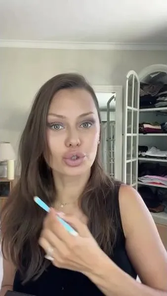 Нажми и смотри