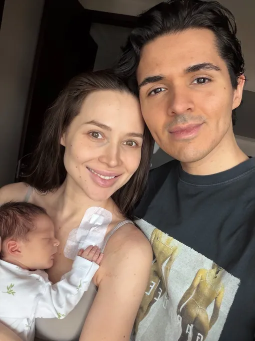 Валерия Чекалина и Луис Сквиччиарини с малышом