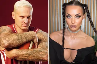 «Я прожила с ним 9 лет»: первая жена Яниса Тиммы ответила на заявление Анны Седоковой о том, что он ее избивал «Я прожила с ним 9 лет»: первая жена Яниса Тиммы ответила на заявление Анны Седоковой о том, что он ее избивал